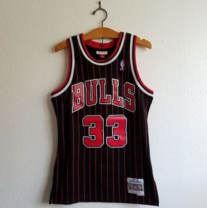 Mitchell & Ness HWC #33 Scottie Pippen Jersey